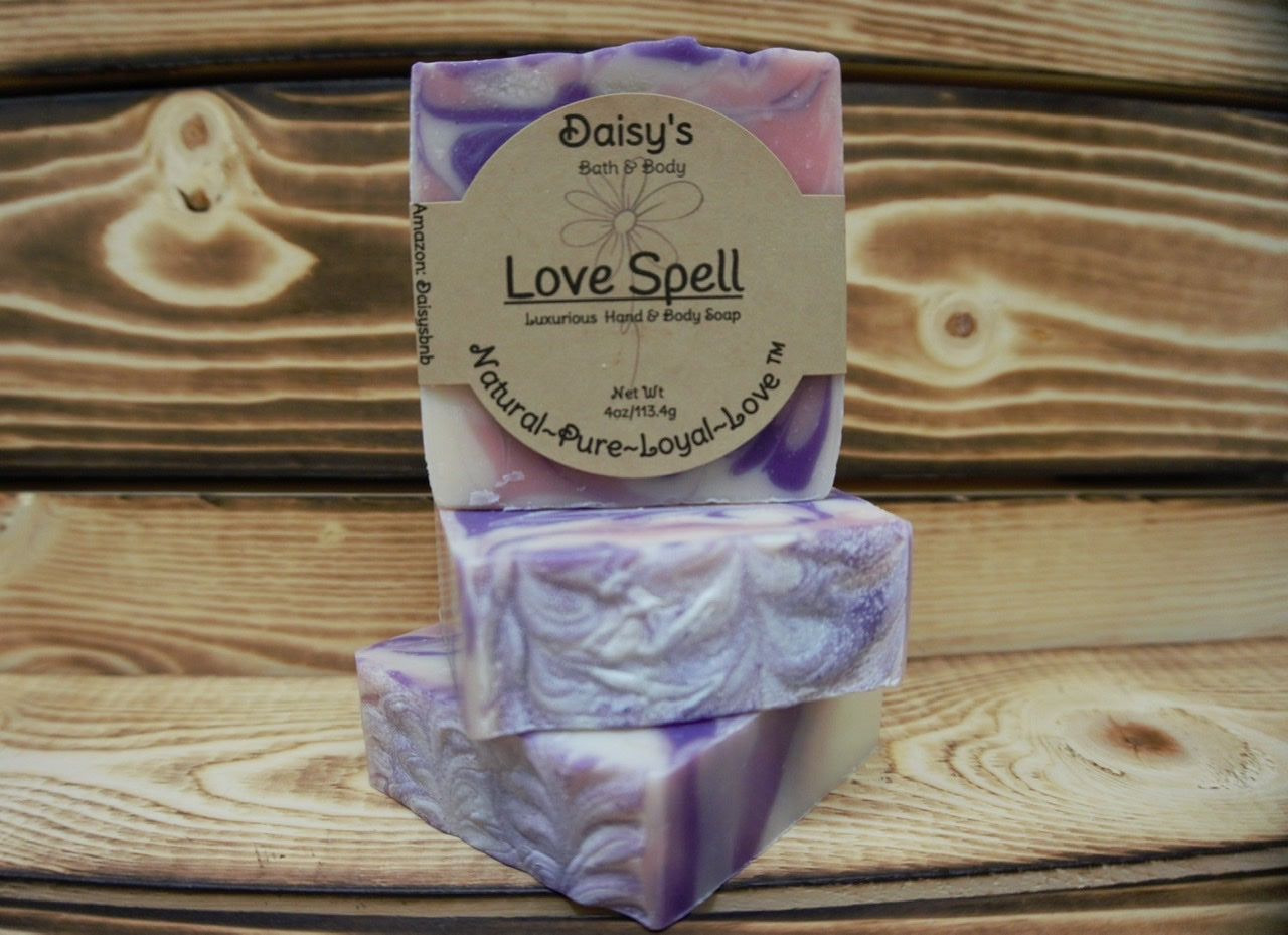 Daisy’s Bath & Body Love Spell